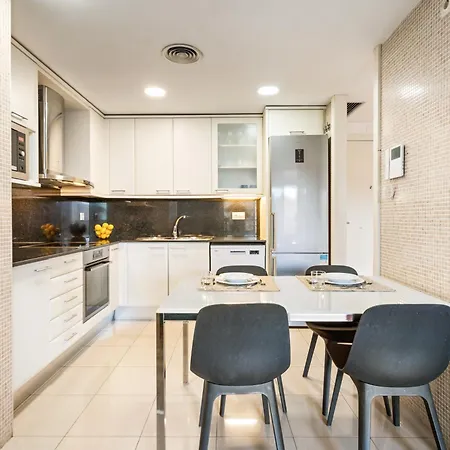 Diagonal Mar 2br Pool Terrace & Sea View Apartament